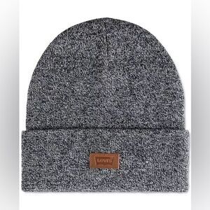 Levi’s All Season Comfy Leather Logo Patch Hero Beanie